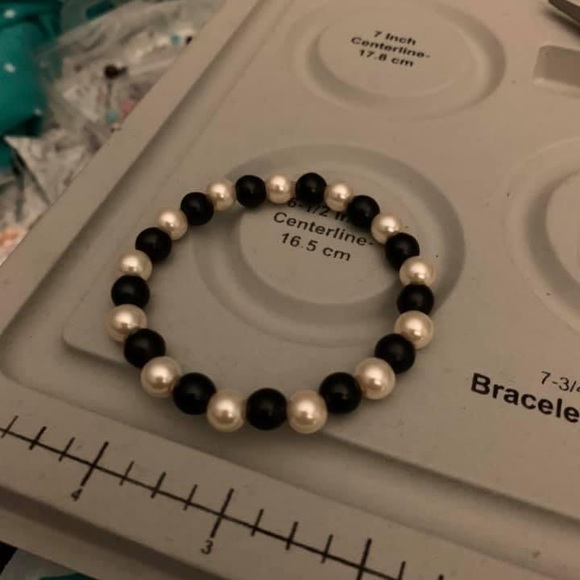 Bracelets - Picture 2 of 3